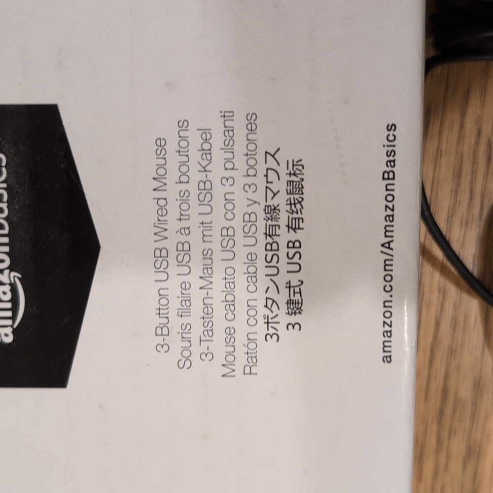 Amazon basics 3 button USB wired mouse - Picture 2 of 2